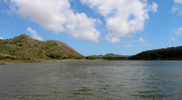 Еще одно водохранилище на острове Маргарита, где нам удалось поймать харациновую рыбку астианакса двухточечного (Astyanax bimaculatus)